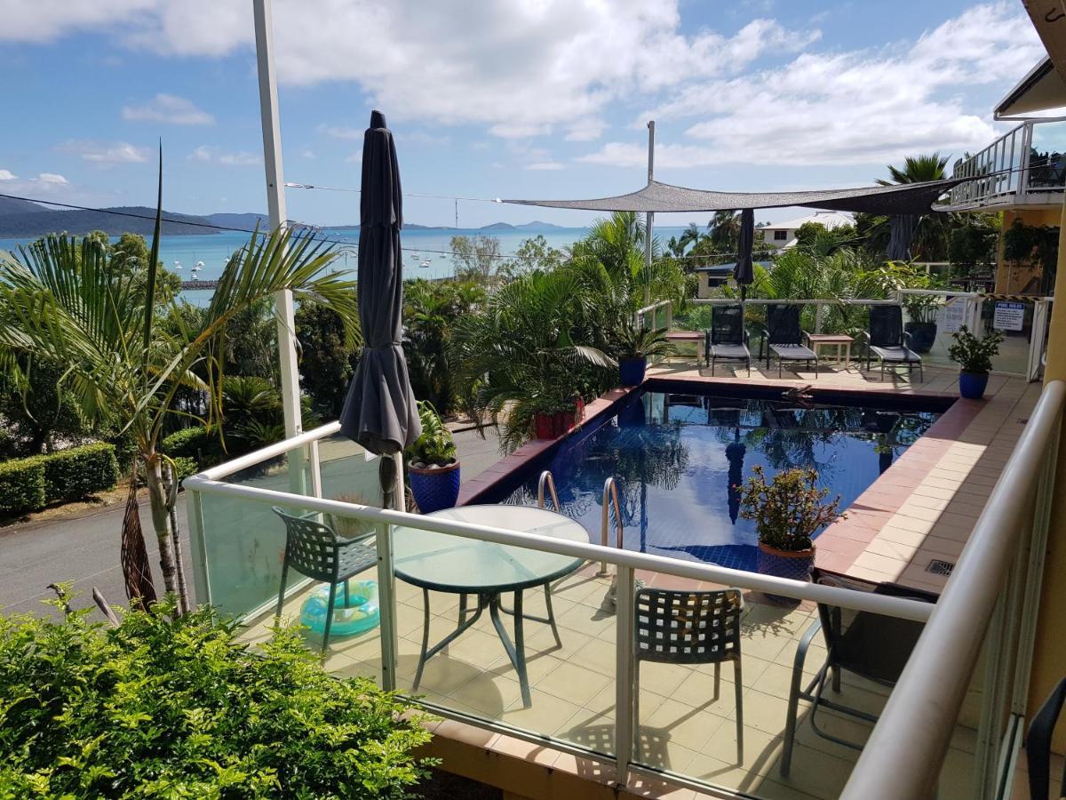 Sunlit Waters Studio Apartments Airlie Beach Dış mekan fotoğraf