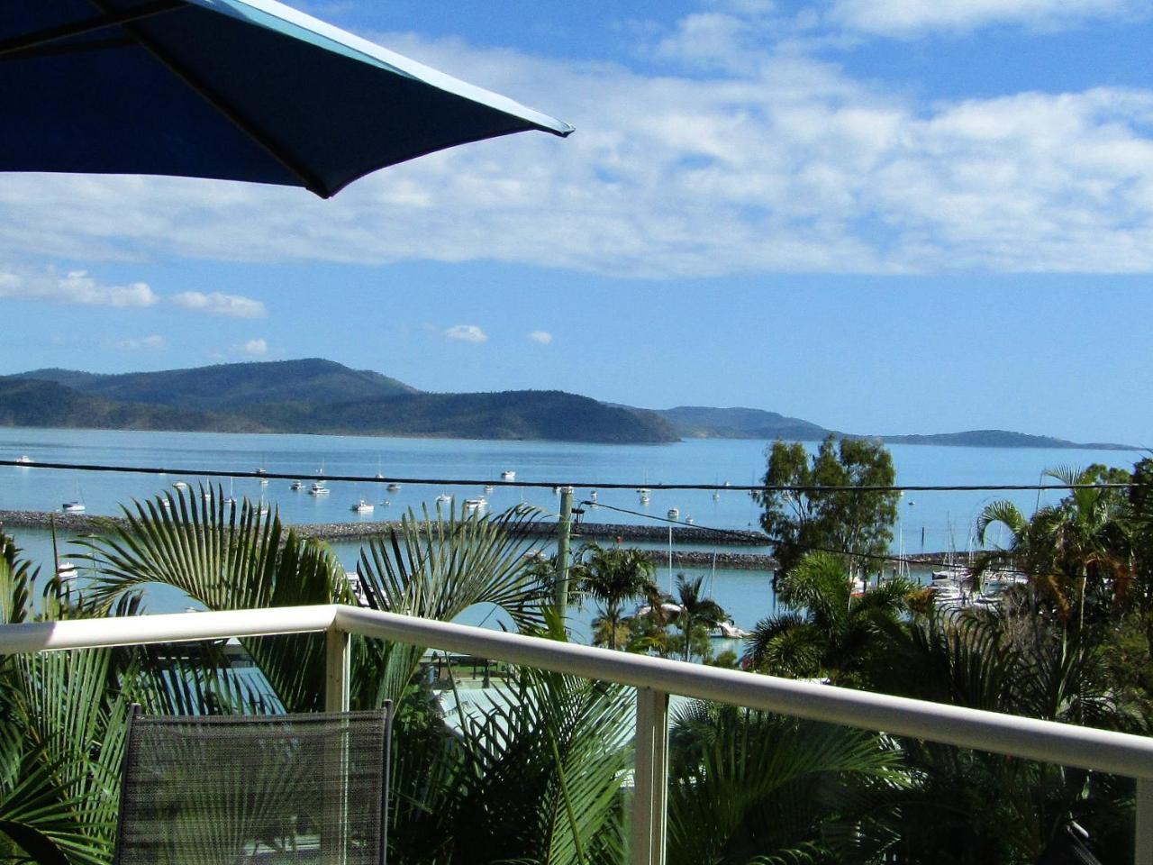 Sunlit Waters Studio Apartments Airlie Beach Dış mekan fotoğraf