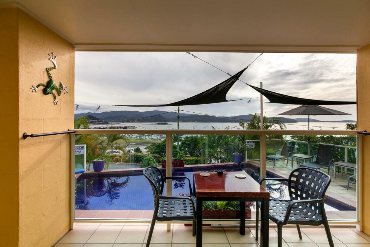 Sunlit Waters Studio Apartments Airlie Beach Dış mekan fotoğraf