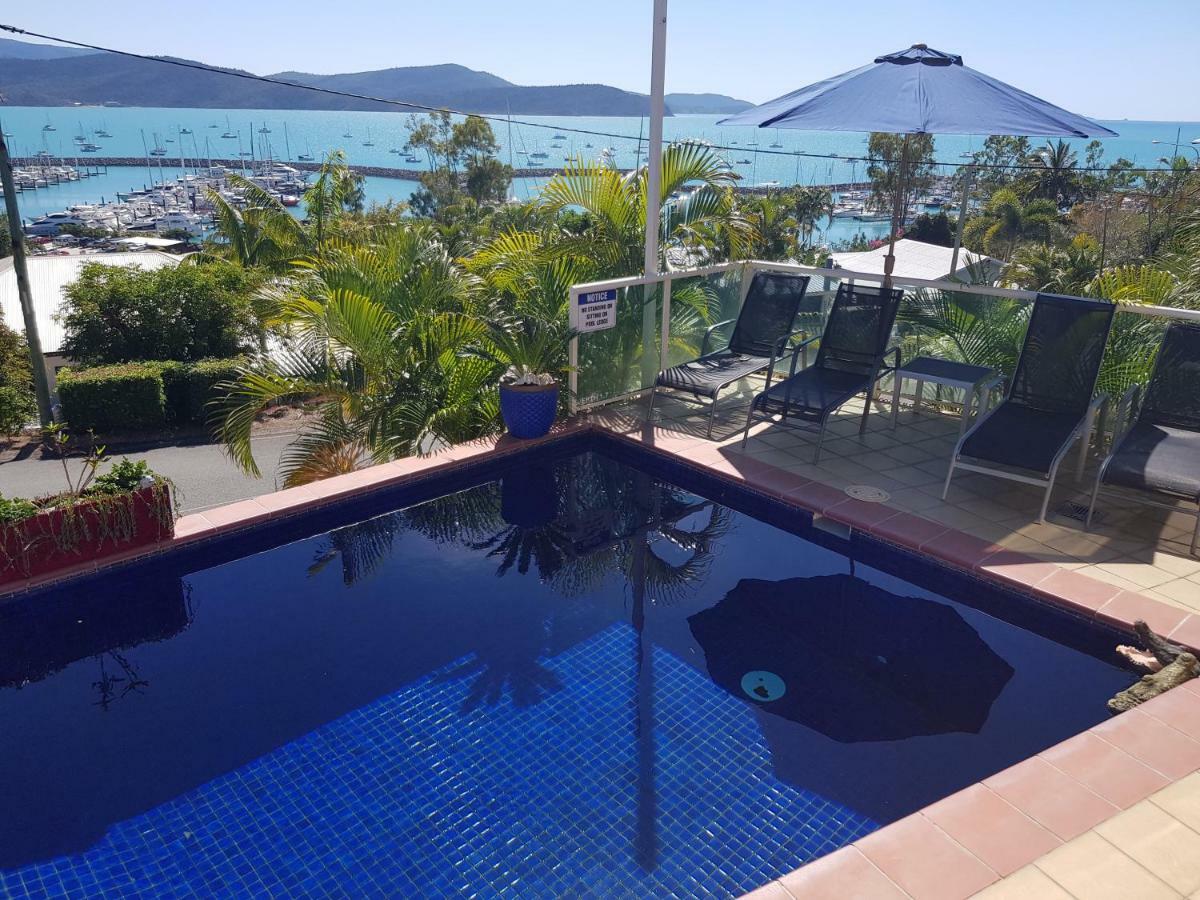 Sunlit Waters Studio Apartments Airlie Beach Dış mekan fotoğraf